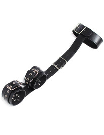 ohmama fetish - collar with wrist restraints