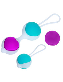 pretty love - flirtation hegel ball