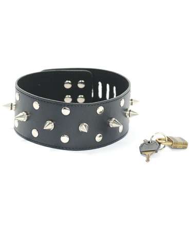 Collar with Spikes and Padlock 334015