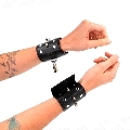 kink - muÑequeras estilo punk con pinchos 25 x 6 cm