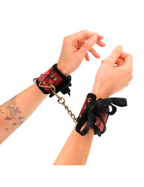 kink - muÑequeras diseÑo escÁndalo rojo-negro detalle lazo 24.5 cm x 6.5 cm