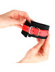 kink - muÑequeras de nylon negro con correa polipiel rojo ajustable 19-24 cm x 5.5 cm
