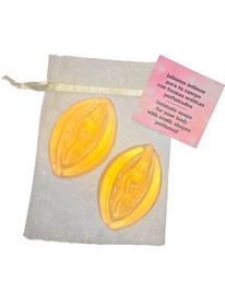 diablo picante - 2 vagina shaped perfumed soaps yellow