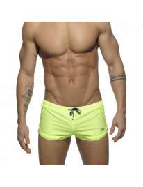 Shorts de Baño de Adictos Basic con un Mini Short de color Verde Lima,500121